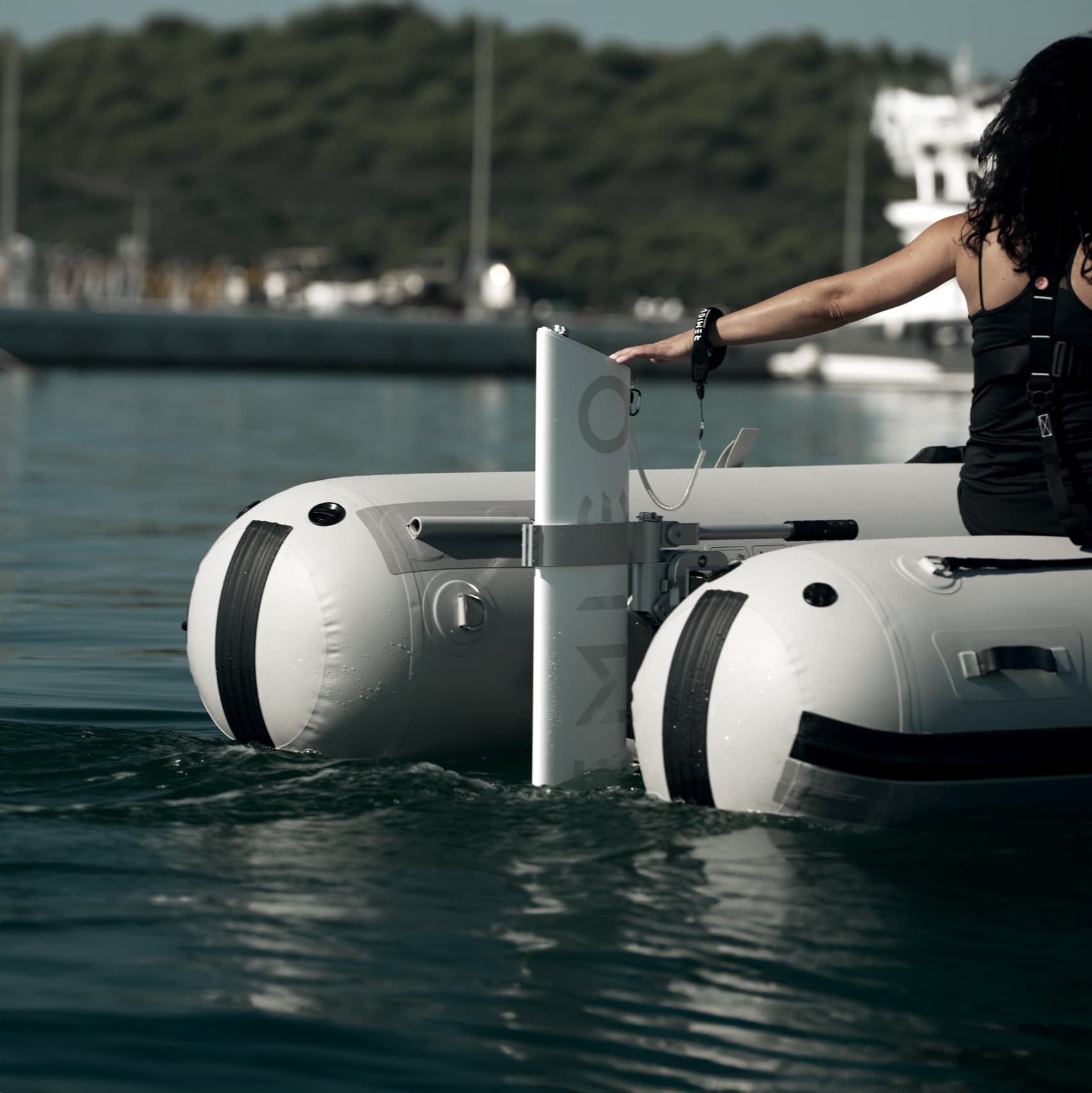 Remigo One 1 kW electric outboard motor