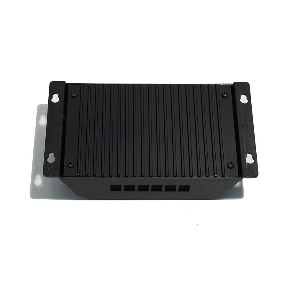 WATTSTUNDE® PWM Solar Charge Controller 20 A with LCD Display and USB Ports for 12 V / 24 V Systems